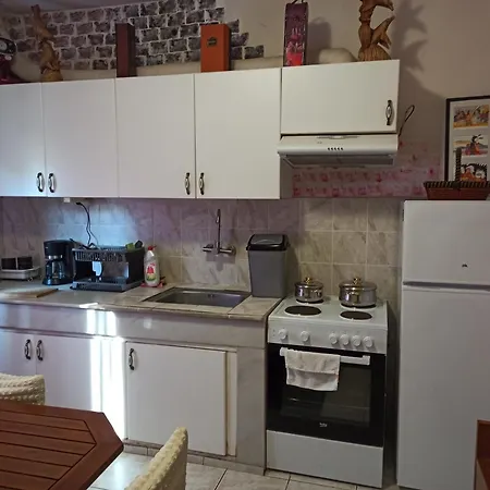 度假居 Monokatoikia Ston Lagkada 拉加达斯